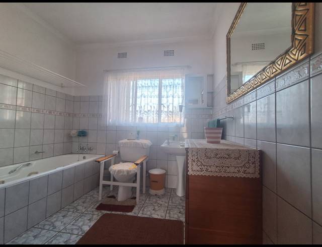 3 BEDROOM HOUSE FOR SALE IN SONLAND PARK